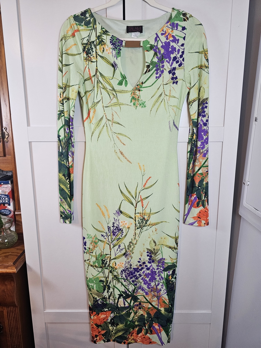 Hot Miami Styles Green Botanical Floral Keyhole Bodycon Midi Dress Size M
